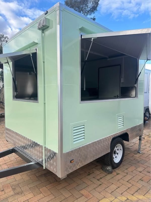 CFC Food Coffee Trailer - Image 2