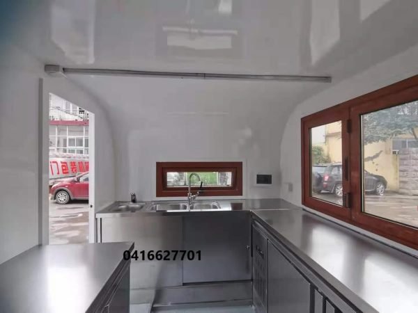 Maxi Vintage Food Coffee Trailer - Image 4